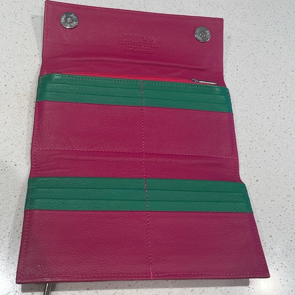 Bissle from Columbia- multi color leather trifold wallet. - Picture 4 of 7